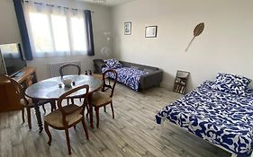 F2, entièrement neuf, 65m²